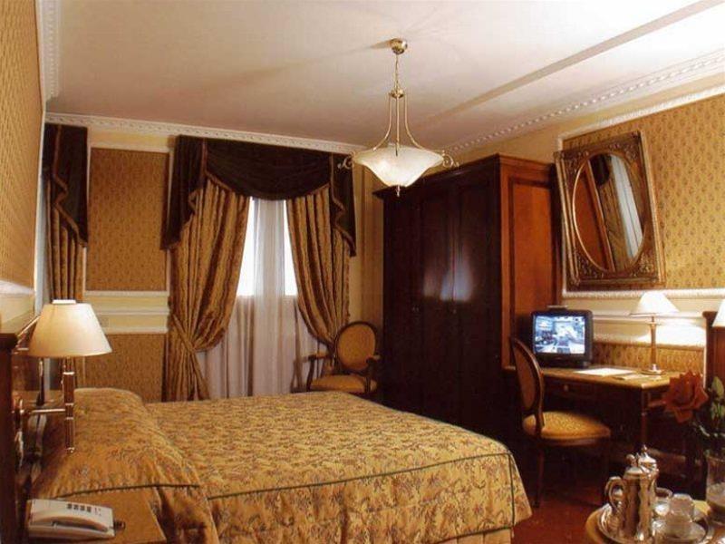 Готель Champagne Garden Рим Номер фото